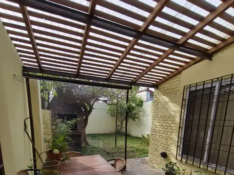 Depto Tipo Casa en Venta de 4 ambientes