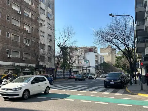 Tacuarí 700