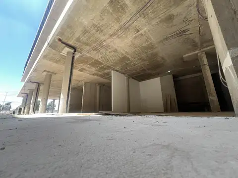 Av. Mariano Castex  al 4500
