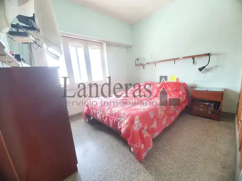 Francisco de las Carreras 100