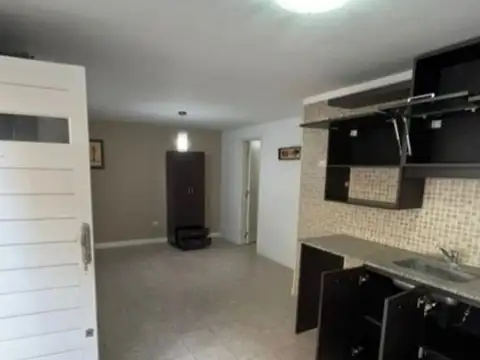 Depto Tipo Casa 2 ambientes con 1 baño