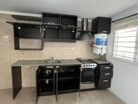 Depto Tipo Casa en Alquiler de 1 dormitorio