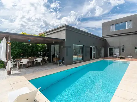 Casa en Venta de 5 dormitorios