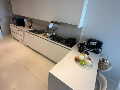 Departamento 5 ambientes con 4 baños