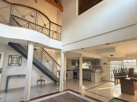 VENTA CASA 4 AMB BANCO PROVINCIA