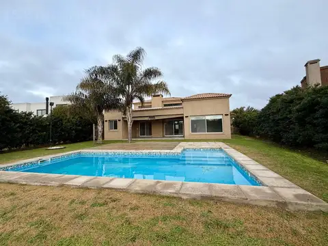 VLH. Venta Casa 4 ambientes, al rio, Barrio San Marco, Villanueva, Tigre