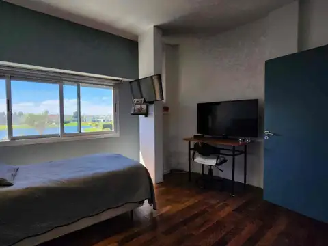 CASA EN VENTA EN BARRIO LOS TRONCOS A LA LAGUNA