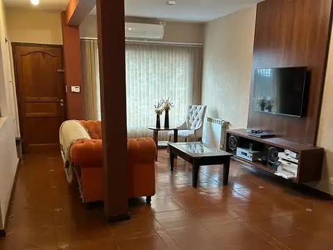 Casa en Venta en Castelar Sur, USD 250.000