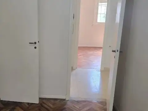 Depto Tipo Casa en Venta 50 años