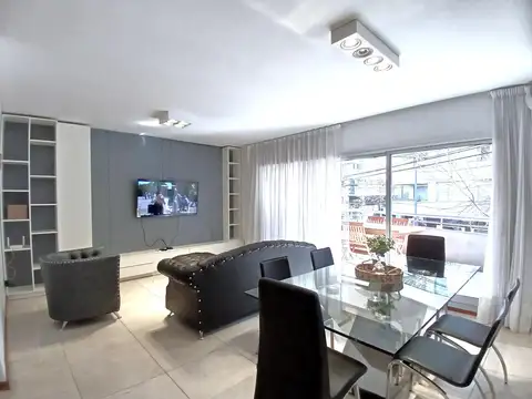 OPORTUNIDAD Piso 4 Ambientes amoblado con balcón, parrilla, 2 patios y cochera en Belgrano