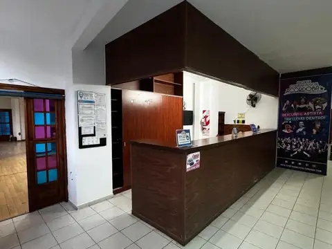 GRAN LOCAL COMERCIAL EN VENTA