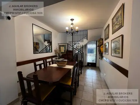 Casa 6 ambientes con 2 baños