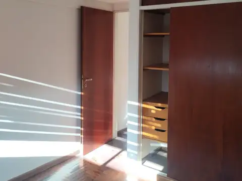 Departamento en Alquiler en Belgrano Chico, $ 650.000