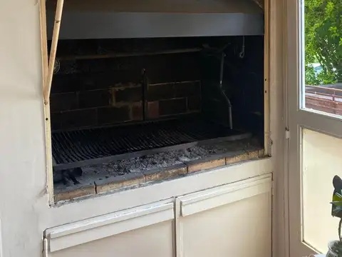 Casa 6 ambientes con 4 baños