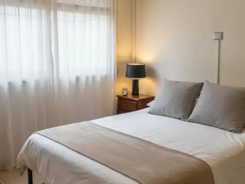 Departamento en Venta 2 Ambientes en Moserrat - Hipolito Yrigoyen