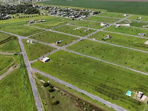 Barrio Los Pinos 4 Terrenos de 360m2 - Alvarez