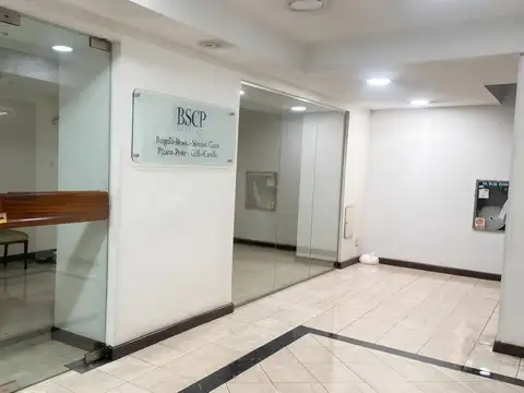 Oficina en Venta en Tribunales, Centro