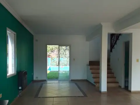 Casa en Venta en La Reja, USD 160.000