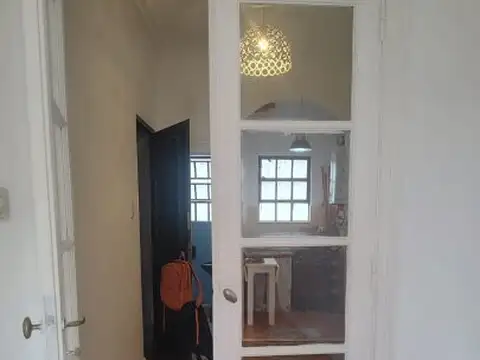 Monserrat, Solís 300, $ 600,000 + expensas Setp 2026 ($153,000)+ servicios. 09-10-26   SIN AM...
