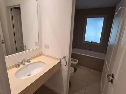 Departamento en Venta en Boulevard Del Sol, USD 133.000