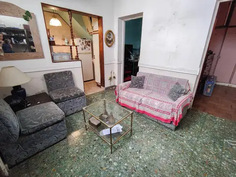 Depto Tipo Casa en Venta 60 años
