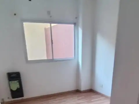Departamento en Alquiler en San Nicolas de los Arroyos, $ 700.000