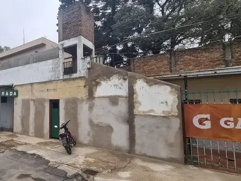 Fracción Comercial 4.463 m² - 550 m² Cubiertos - Complejo Deportivo - Villa Luzuriaga