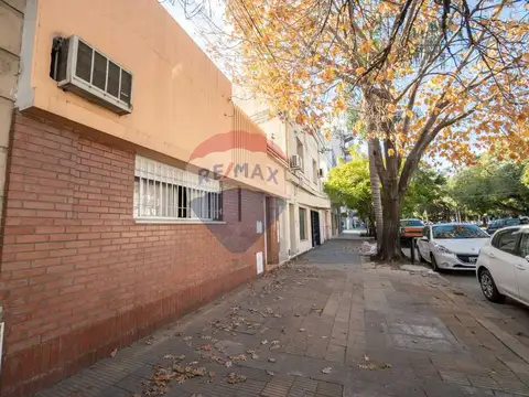 Casa en Venta 2 dormitorios- Zona Legislatura