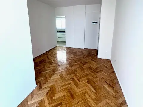 Departamento en Alquiler en Belgrano C, $ 800.000