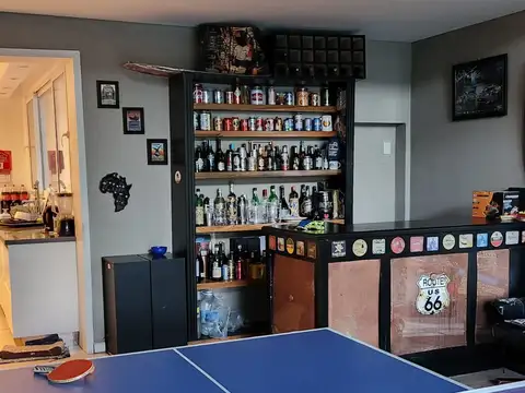 Casa en Venta con 4 cocheras