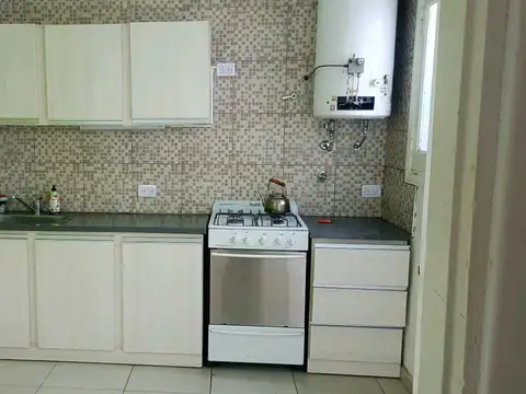 PH 3 AMB. CENTRO COMERCIAL SAN JUAN 1732  casi SAN MARTIN.