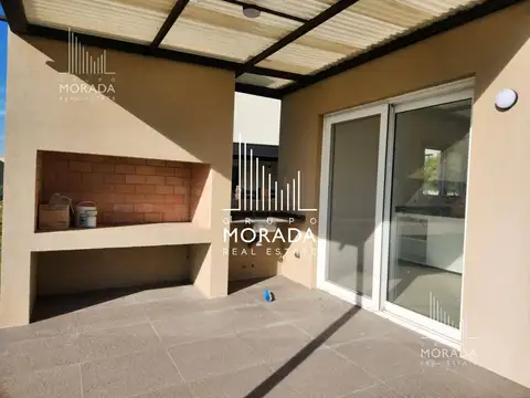 Casa 5 ambientes con 3 baños