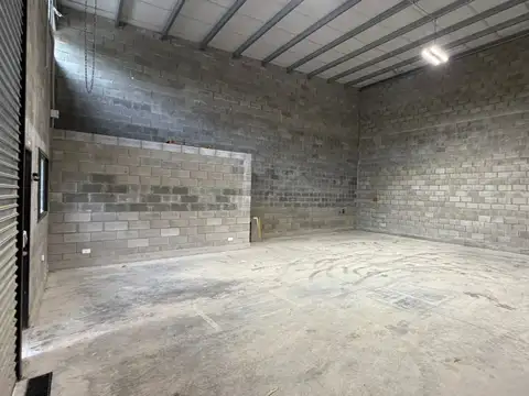 Local en Alquiler en Villa Rosa, USD 950