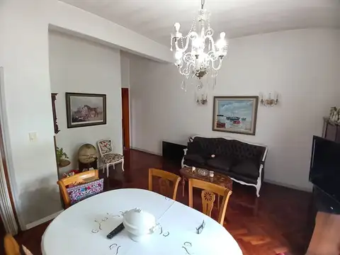 Depto Tipo Casa en Venta 53 años
