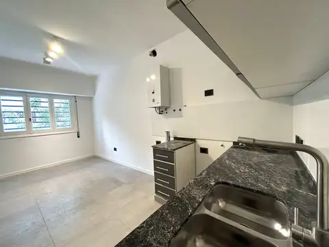 Casa 4 ambientes con 1 baño