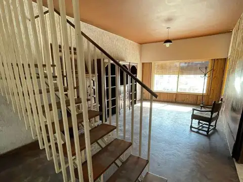 Avenida Uriburu 300