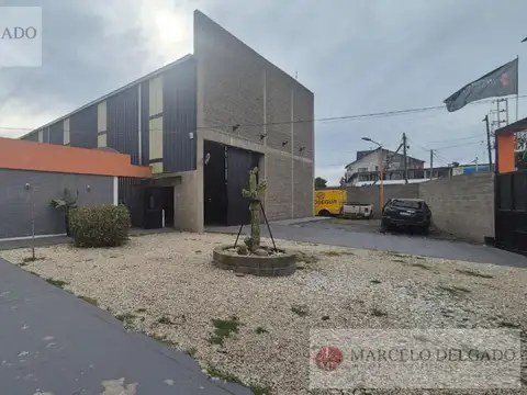 Depósito - Galpon - 7.000 m2 - Alquiler o Venta  Berazategui - el pato