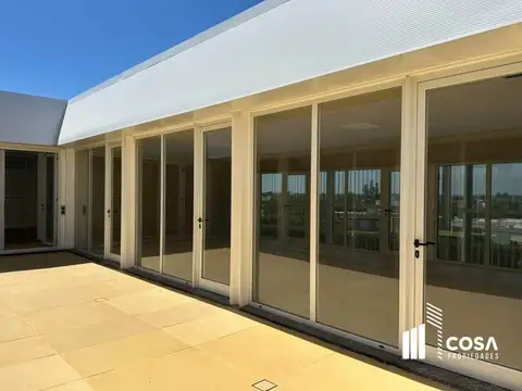 Oficina en Alquiler en Funes, $ 430.000