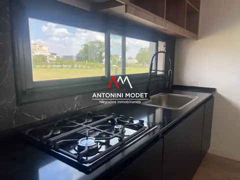 Casa en Venta en Pilar del Este - Santa Lucia, USD 200.000