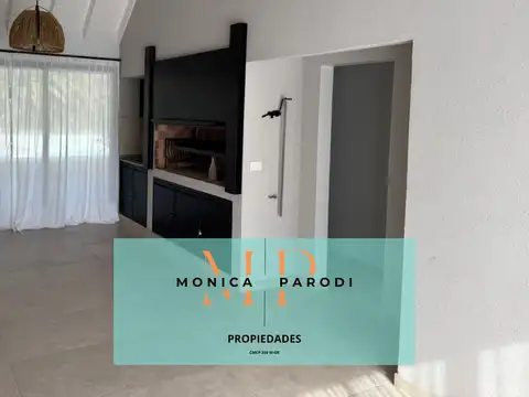 Casa en Venta con 2 cocheras