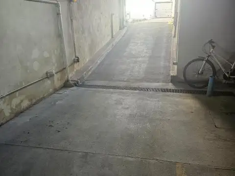 Cochera en Venta de 5  mts largo x 2  mts ancho