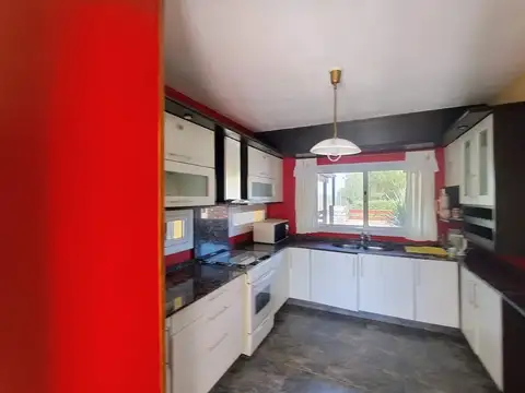 VENTA CASA 2 PLANTAS BARRIO GOLF LA CUMBRE