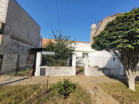 Tacuarí 600