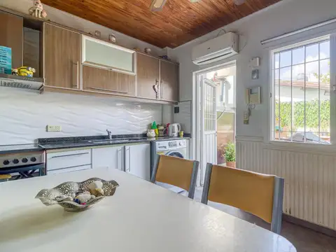 Depto Tipo Casa en Venta en Villa Adelina, USD 149.900