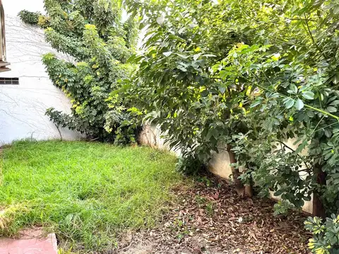 Alquiler PH 3 ambientes con Jardin sin expensas