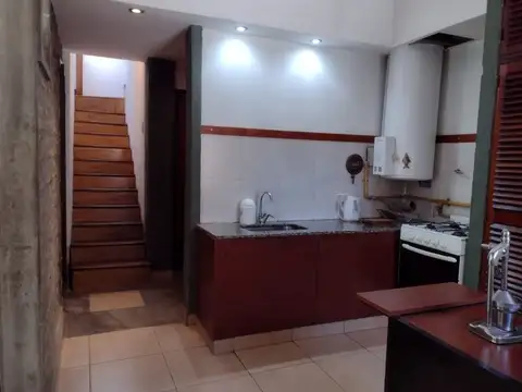Depto Tipo Casa 5 ambientes con 2 baños