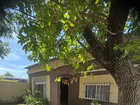 VENTA DE CASA HURLINGHAM-ACEPTA PERMUTA-APTO CREDITO