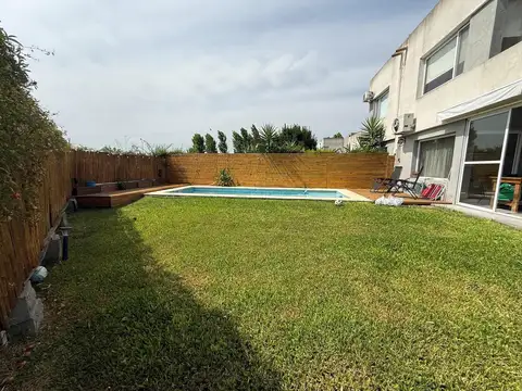 Venta en Casas 4 dormitorios sin expensas , Pilar del Este, Pilar