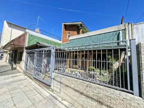 Excelente Casa  de 5 ambientes en Saenz Peña