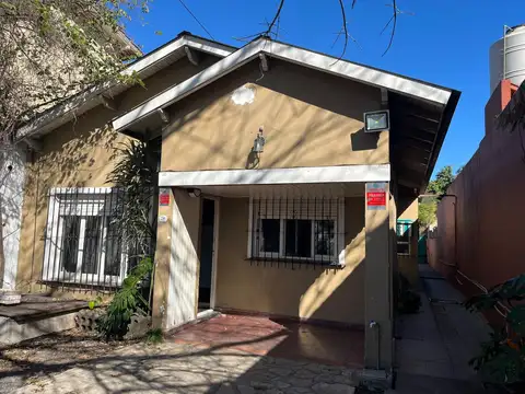 Jose Marmol chalet PH al frente c/ 2 dormitorios 